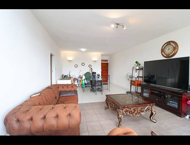 2 BEDROOM APARTMENT FOR SALE IN KEW